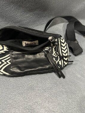 MUDD Black & White Patterned Crossbody/ Waist Bag